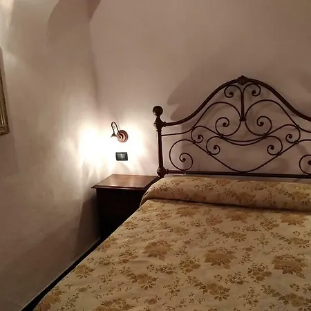 Loggia Sul Faudo, Casa Clementi