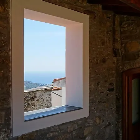 Loggia Sul Faudo, Casa Clementi *